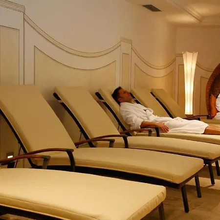 Grones Hotel 4*